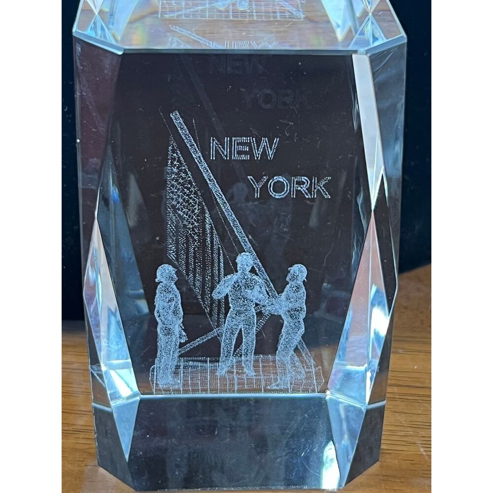 New York City Ground Zero Flag Tribute Laser Etched Crystal Souvenir 9.11 USA